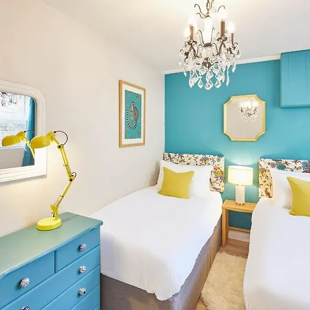 Host & - The Old Dairy *