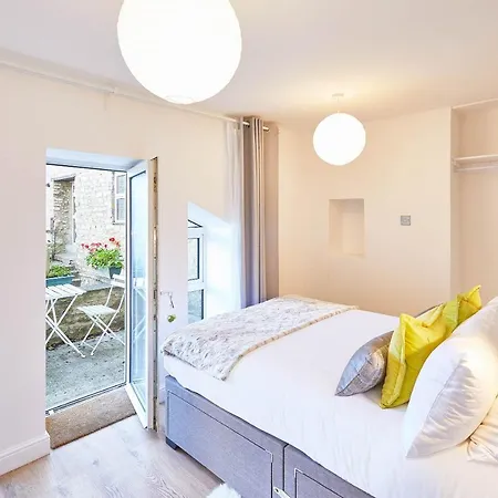 Host & - The Old Dairy