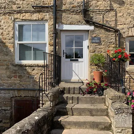 Host & - The Old Dairy * Masham